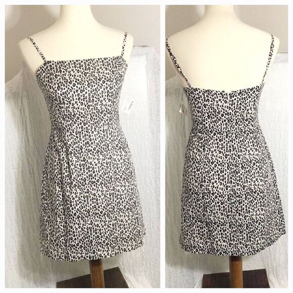 The Impeccable Pig NWT Animal Print Short Dress Size Small - Picture 1 of 8